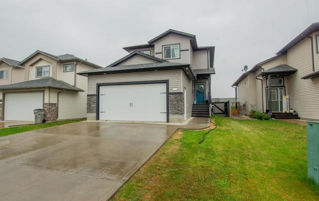 7122 115b Street, House detached with 4 bedrooms, 3 bathrooms and 4 parking in Grande Prairie AB | Image 1
