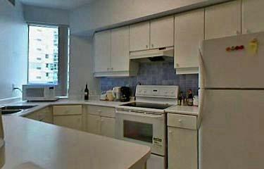 sph01 - 10 Queens Quay W, Condo with 1 bedrooms, 2 bathrooms and 1 parking in Toronto ON | Image 2