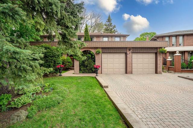 216 Chantenay Dr, House detached with 4 bedrooms, 3 bathrooms and 6 parking in Mississauga ON | Image 1