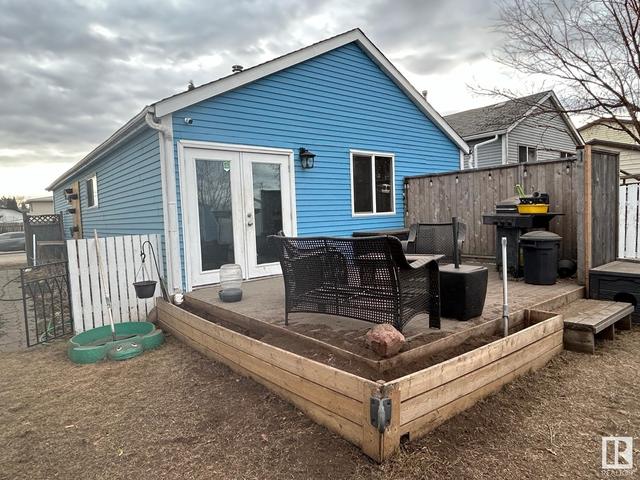 10914 105 Av, House detached with 3 bedrooms, 1 bathrooms and null parking in Westlock AB | Image 33