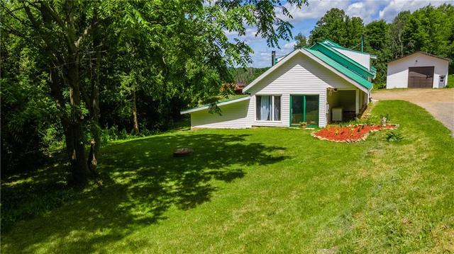 3115 Letterkenny Road, House detached with 3 bedrooms, 2 bathrooms and 10 parking in Brudenell, Lyndoch and Raglan ON | Image 6