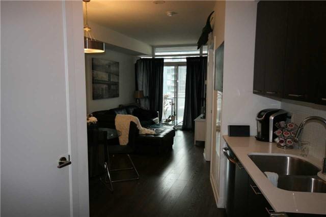 1013 - 169 Fort York Blvd, Condo with 1 bedrooms, 1 bathrooms and 1 parking in Toronto ON | Image 5
