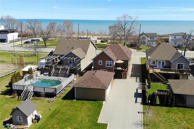 1060 Beach Boulevard, House detached with 4 bedrooms, 2 bathrooms and 9 parking in Hamilton ON | Image 40
