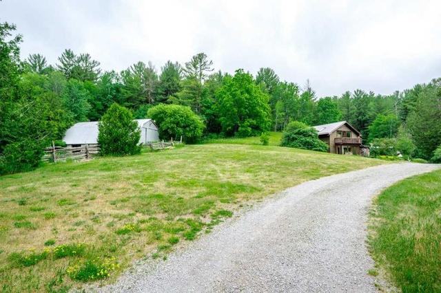 829 Peace Rd, House detached with 3 bedrooms, 3 bathrooms and 15 parking in Kawartha Lakes ON | Image 23