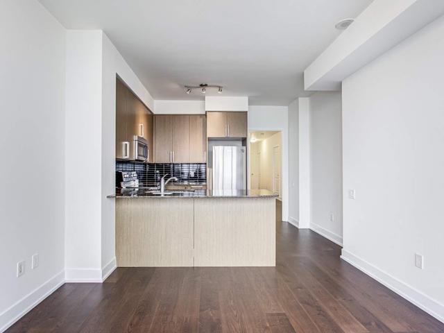 3005 - 23 Sheppard Ave E, Condo with 3 bedrooms, 2 bathrooms and 1 parking in Toronto ON | Image 5