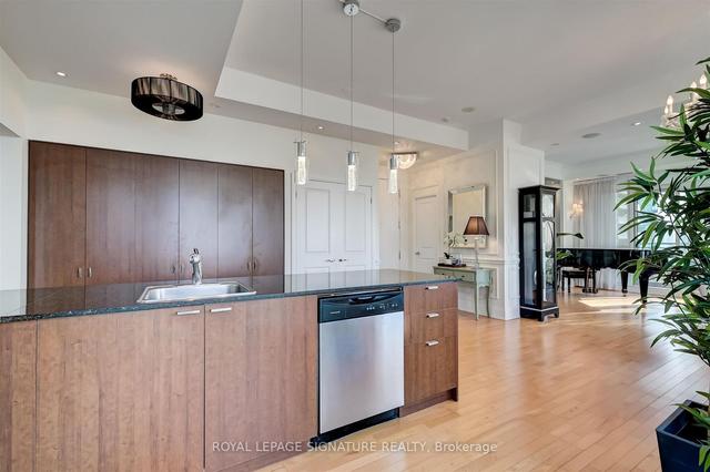 2603 - 35 Hayden St, Condo with 2 bedrooms, 2 bathrooms and 1 parking in Toronto ON | Image 4