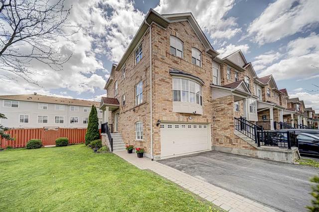 45 Reindeer Dr, House attached with 3 bedrooms, 3 bathrooms and 6 parking in Toronto ON | Image 12