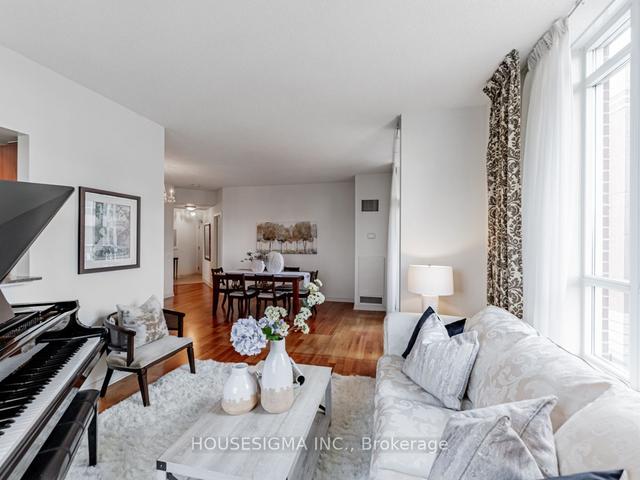 309 - 485 Rosewell Ave, Condo with 2 bedrooms, 2 bathrooms and 1 parking in Toronto ON | Image 10