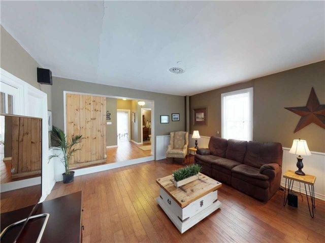250 Regional Rd 8 Rd, House detached with 6 bedrooms, 4 bathrooms and 12 parking in Uxbridge ON | Image 5