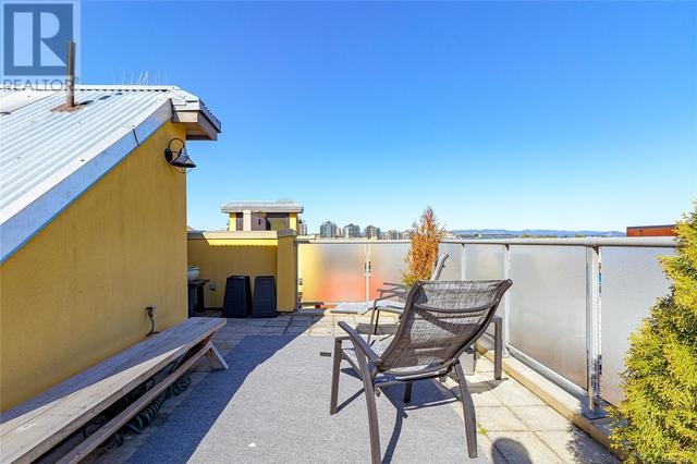 1 - 532 Fisgard St, House attached with 2 bedrooms, 2 bathrooms and null parking in Victoria BC | Image 32