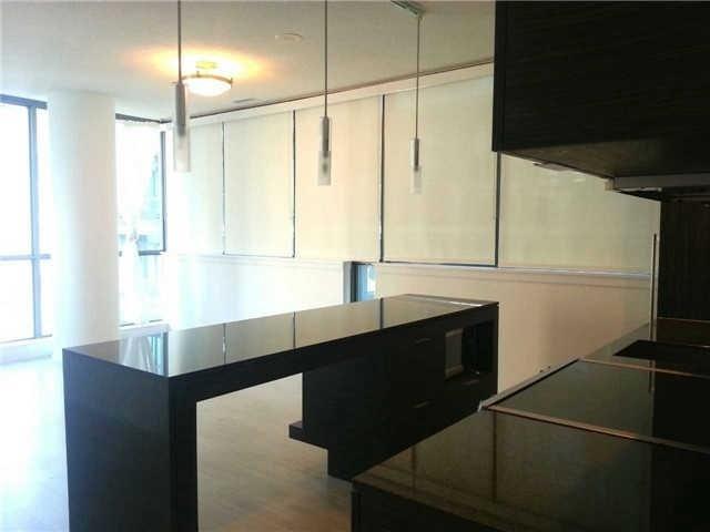 1002 - 8 Charlotte St, Condo with 2 bedrooms, 2 bathrooms and 1 parking in Toronto ON | Image 5