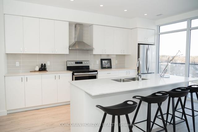1401 - 15 Glebe St, Condo with 2 bedrooms, 2 bathrooms and 1 parking in Cambridge ON | Image 12