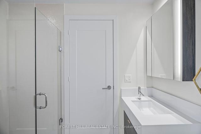4510 - 10 York St, Condo with 3 bedrooms, 3 bathrooms and 1 parking in Toronto ON | Image 16
