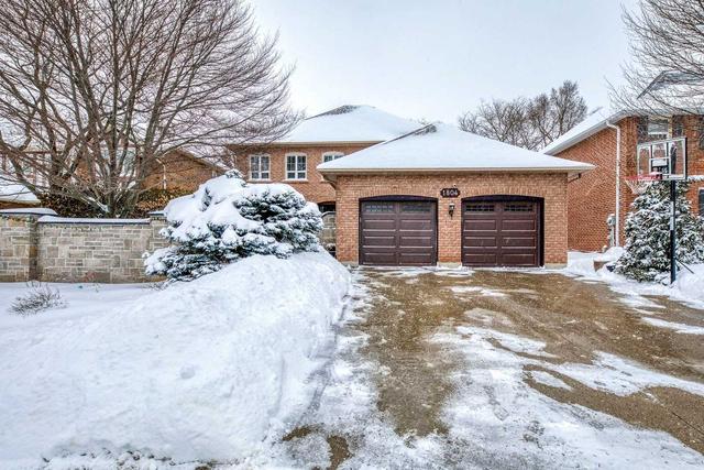 1804 Pilgrims Way, House detached with 4 bedrooms, 5 bathrooms and 5 parking in Oakville ON | Image 1