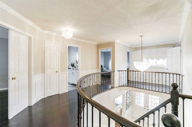1804 Forestview Dr, House detached with 4 bedrooms, 4 bathrooms and 6 parking in Pickering ON | Image 3
