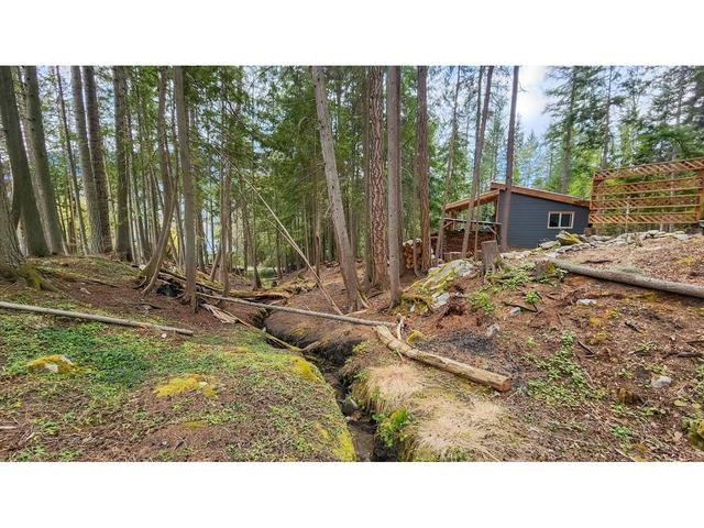 5745 Longbeach Road, House detached with 0 bedrooms, 0 bathrooms and 6 parking in Central Kootenay E BC | Image 26