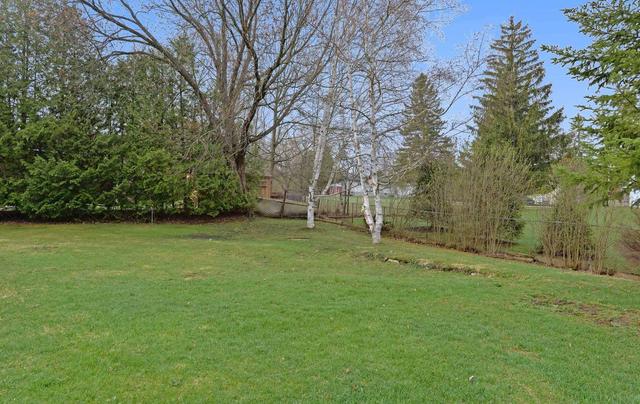 9 Sunrise Cres, House detached with 2 bedrooms, 1 bathrooms and 7 parking in Kawartha Lakes ON | Image 18