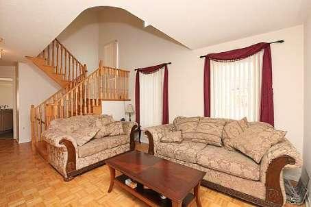 79 Heartleaf Cres, House detached with 4 bedrooms, 3 bathrooms and 2 parking in Brampton ON | Image 2