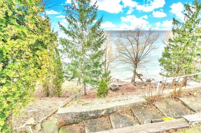1138 Lakeshore Rd W, House detached with 3 bedrooms, 3 bathrooms and 3 parking in St. Catharines ON | Image 32