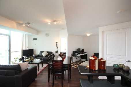 1002 - 220 Burnhamthorpe Rd W, Condo with 2 bedrooms, 2 bathrooms and 1 parking in Mississauga ON | Image 7