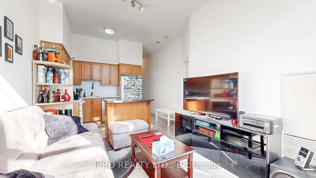 106 - 4 Elsinore Path, Condo with 1 bedrooms, 1 bathrooms and 1 parking in Toronto ON | Image 5