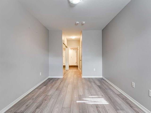 124 - 500 Kingbird Grve, Townhouse with 2 bedrooms, 2 bathrooms and 1 parking in Toronto ON | Image 27