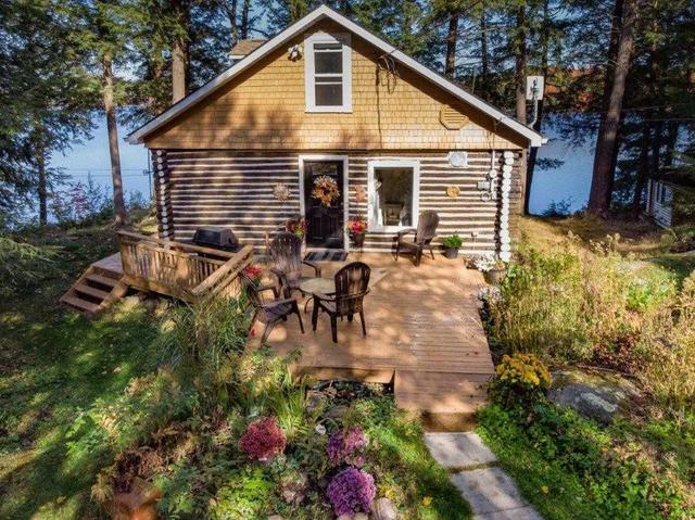 1025 Kilty Bay Rd, House detached with 2 bedrooms, 1 bathrooms and 4 parking in Muskoka Lakes ON | Image 6
