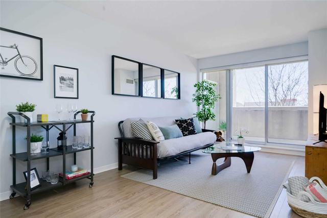 207 - 1050 The Queensway Ave, Condo with 1 bedrooms, 1 bathrooms and 1 parking in Toronto ON | Image 1