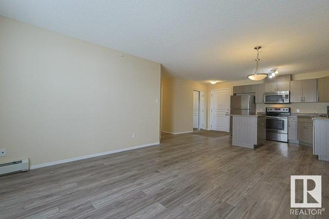 443 - 301 Clareview Station Dr Nw, Condo with 2 bedrooms, 2 bathrooms and 2 parking in Edmonton AB | Image 10