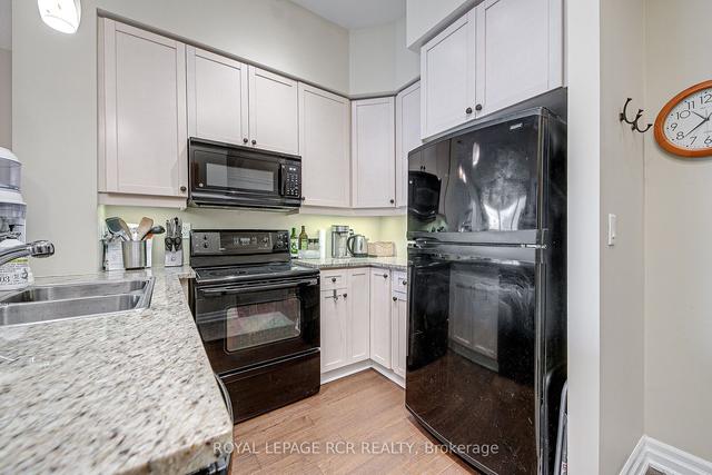 129 - 180 John West Way, Condo with 1 bedrooms, 1 bathrooms and 1 parking in Aurora ON | Image 3