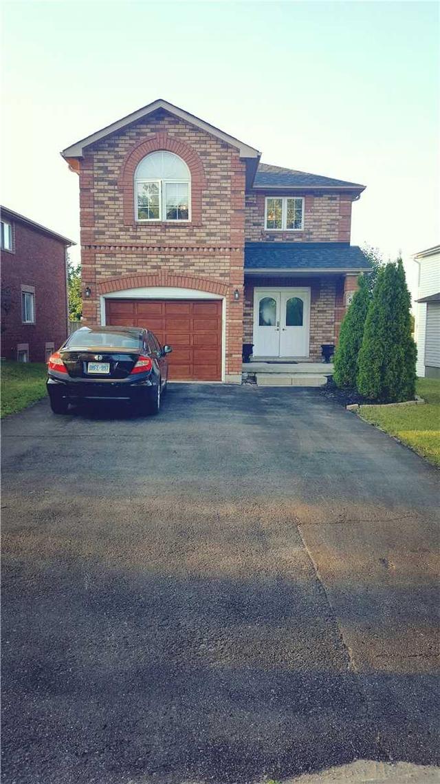 81 Snowy Owl Cres, House detached with 3 bedrooms, 3 bathrooms and 3 parking in Barrie ON | Image 1