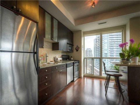 lph21 - 1 Shaw St, Condo with 1 bedrooms, 1 bathrooms and 1 parking in Toronto ON | Image 2