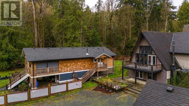 4553/4555 Cowichan Lake Rd, House detached with 6 bedrooms, 4 bathrooms and 6 parking in Cowichan Valley E BC | Image 4