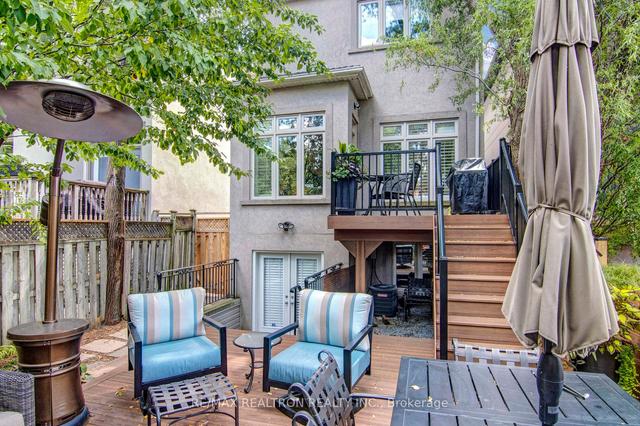 412 Deloraine Ave, House detached with 3 bedrooms, 4 bathrooms and 3 parking in Toronto ON | Image 27