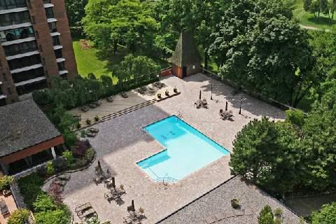 1205 - 1400 Dixie Rd, Condo with 2 bedrooms, 2 bathrooms and 1 parking in Mississauga ON | Image 7
