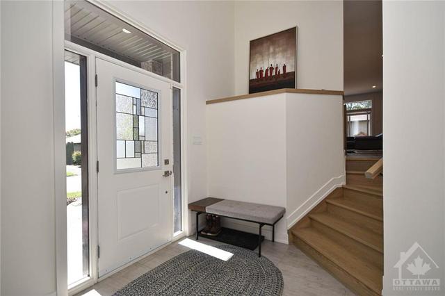 2284 Braeside Avenue, House detached with 4 bedrooms, 4 bathrooms and 4 parking in Ottawa ON | Image 3