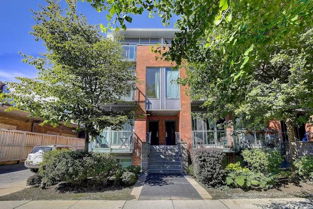 3 - 34 Boston Ave, Townhouse with 3 bedrooms, 2 bathrooms and 1 parking in Toronto ON | Image 1