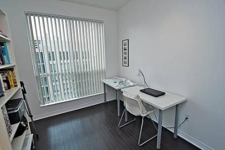lph05 - 7 Lorraine Dr, Condo with 3 bedrooms, 2 bathrooms and 1 parking in Toronto ON | Image 8