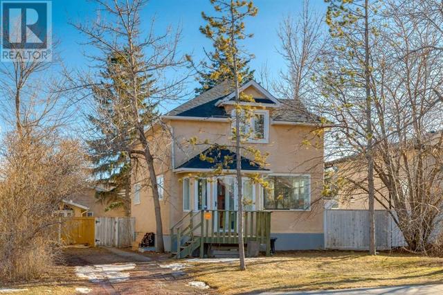 427 53 Avenue Sw, House detached with 4 bedrooms, 2 bathrooms and 4 parking in Calgary AB | Image 2