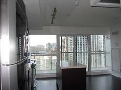2114 - 386 Yonge St, Condo with 1 bedrooms, 1 bathrooms and null parking in Toronto ON | Image 2