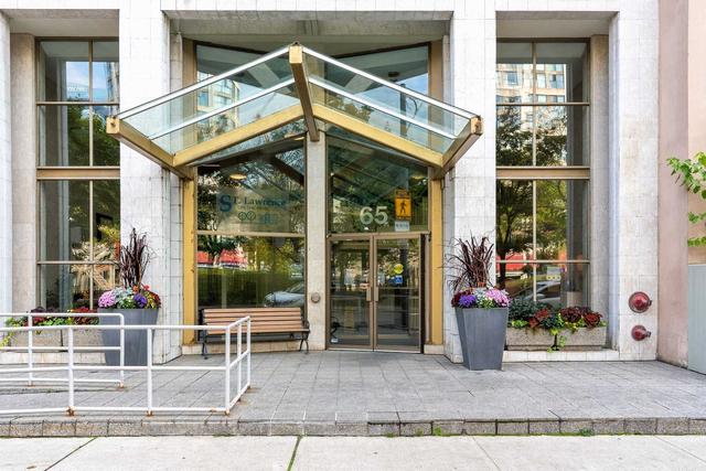 810 - 65 Scadding Ave, Condo with 2 bedrooms, 2 bathrooms and 1 parking in Toronto ON | Image 13