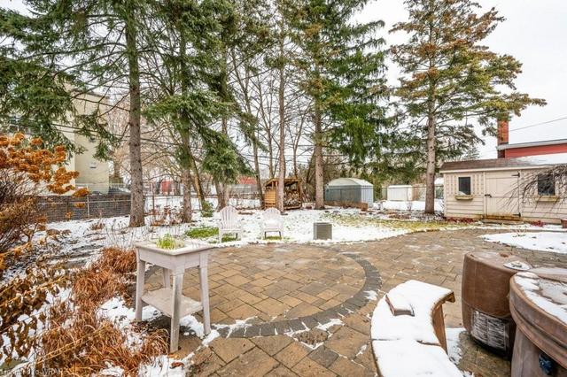 42 East Avenue, House detached with 3 bedrooms, 1 bathrooms and 6 parking in Kitchener ON | Image 30