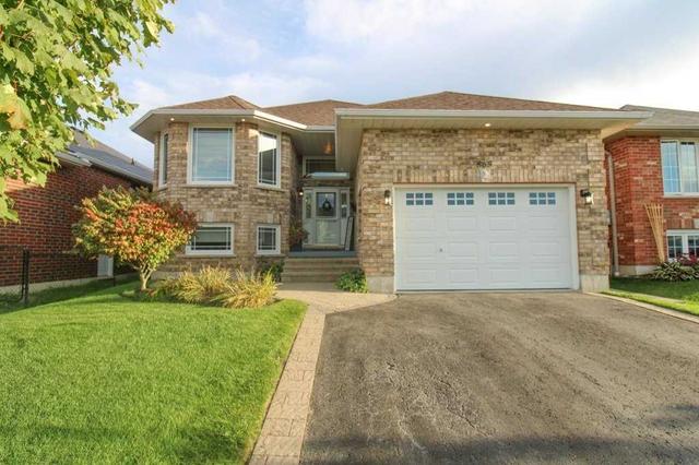 865 Bertrand Terr, House detached with 2 bedrooms, 4 bathrooms and 3.5 parking in Peterborough ON | Image 1