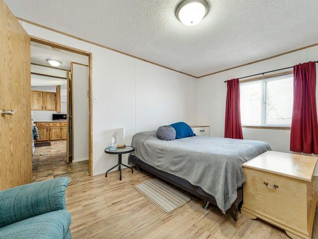 66 - 2715 Westside Drive W, Home with 3 bedrooms, 2 bathrooms and 2 parking in Lethbridge AB | Image 24