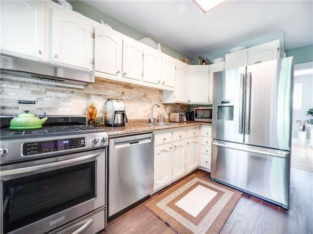 144 Ottawa Ave S, House detached with 3 bedrooms, 1 bathrooms and 3 parking in Hamilton ON | Image 4