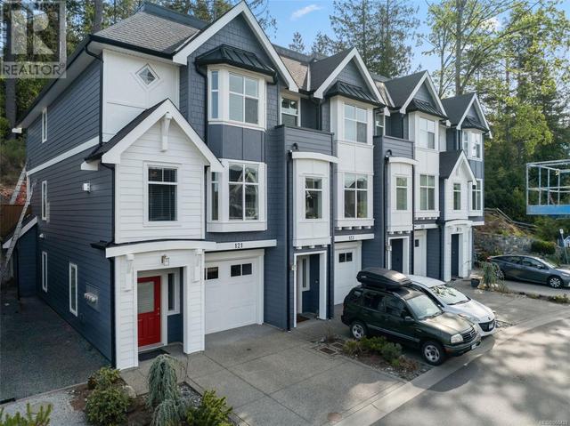121 - 1064 Gala Crt, House attached with 3 bedrooms, 4 bathrooms and 3 parking in Langford BC | Image 3