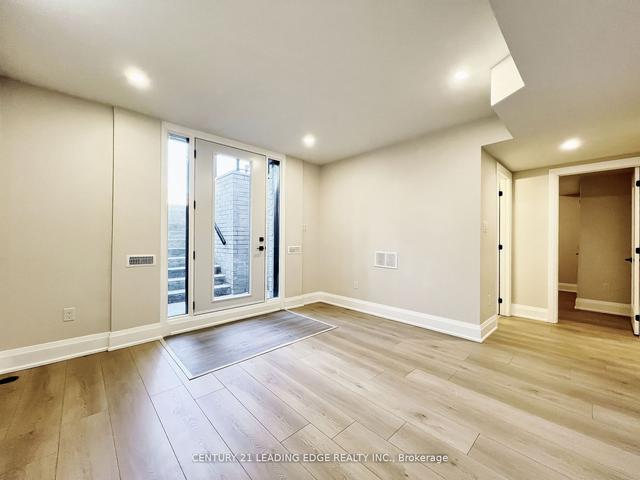 10 Stamford Sq S, House detached with 4 bedrooms, 6 bathrooms and 4 parking in Toronto ON | Image 27