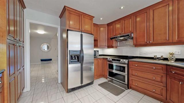 40 Atlantic Ave, House detached with 4 bedrooms, 5 bathrooms and 13 parking in Markham ON | Image 3