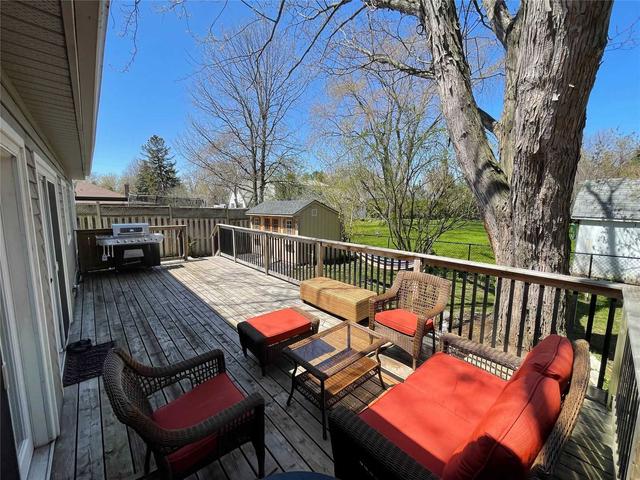 3489 New St, House detached with 2 bedrooms, 3 bathrooms and 4 parking in Burlington ON | Image 5