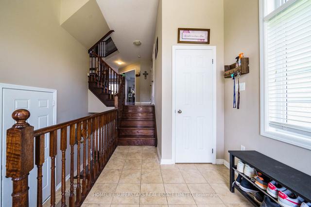 84 Lambert Cres, House detached with 3 bedrooms, 4 bathrooms and 4 parking in Brantford ON | Image 38
